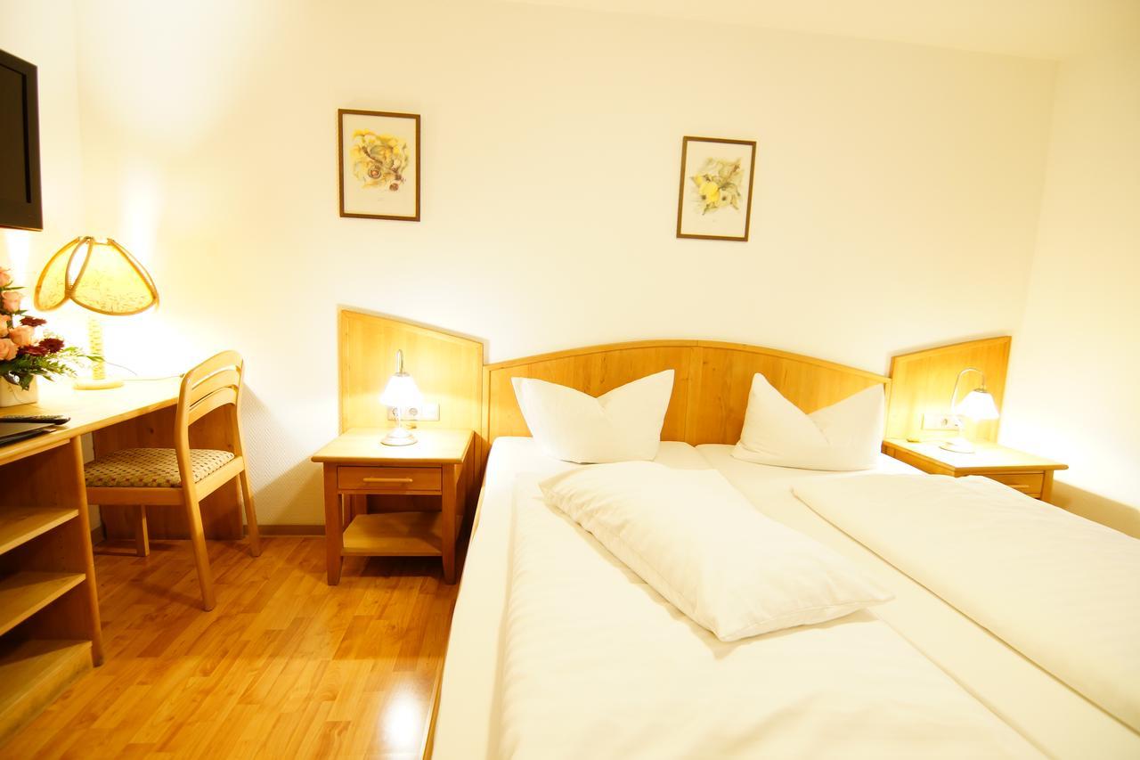Hotel Spitzenpfeil Michelau in Oberfranken Экстерьер фото