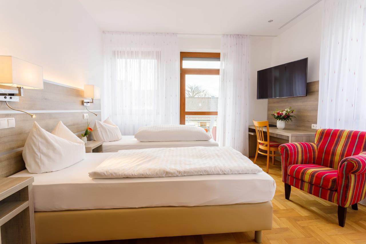 Hotel Spitzenpfeil Michelau in Oberfranken Экстерьер фото