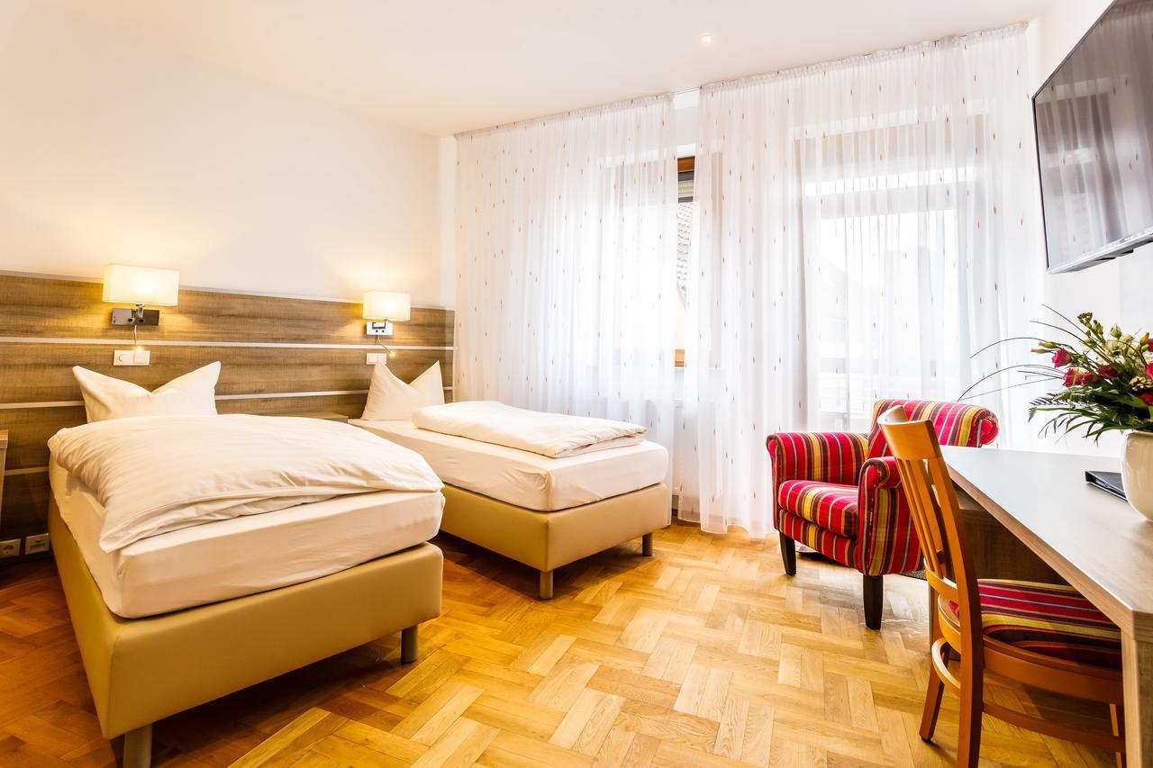 Hotel Spitzenpfeil Michelau in Oberfranken Экстерьер фото